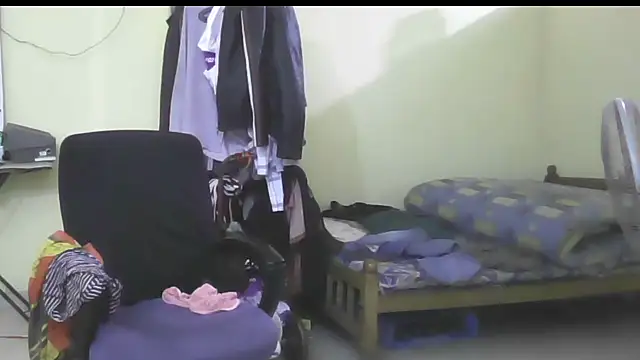 femboyslqueen online show from September 18, 10:50 am