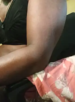 femboyslqueen online show from September 26, 9:19 pm