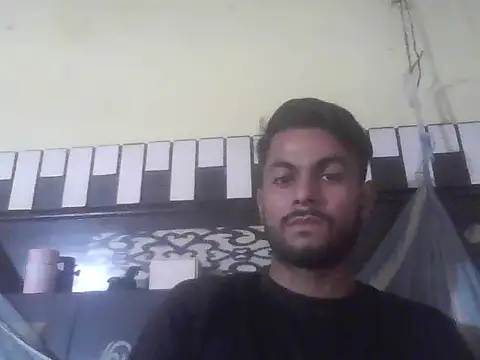 Snapshot of ursdreamperson chatting on October 29, 7:43 am ursdreamperson online show from October 29, 7:43 am