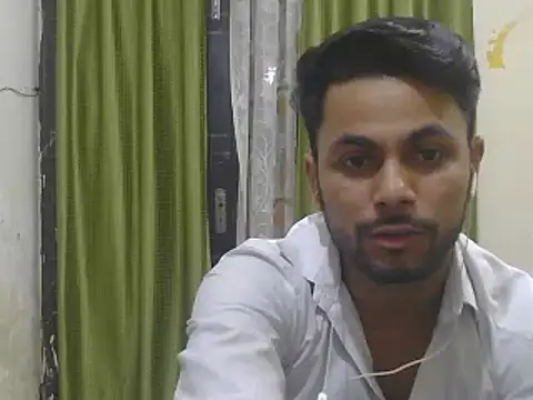 Snapshot of ursdreamperson chatting on June 3, 2:33 pm ursdreamperson online show from June 3, 2:33 pm