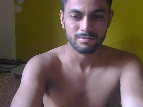Snapshot of ursdreamperson chatting on June 18, 1:39 am ursdreamperson online show from June 18, 1:39 am