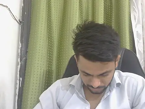 Snapshot of ursdreamperson chatting on June 20, 1:19 am ursdreamperson online show from June 20, 1:19 am