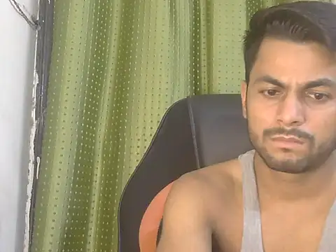 Snapshot of ursdreamperson chatting on July 8, 1:15 pm ursdreamperson online show from July 8, 1:15 pm
