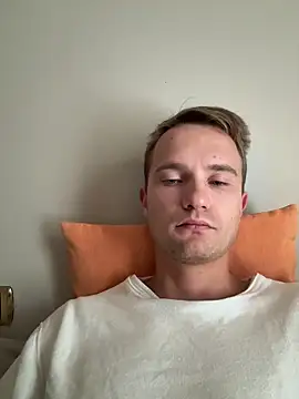 Snapshot of Italy_sex_boy chatting on October 3, 10:34 am Italy sex boy online show from October 3, 10:34 am