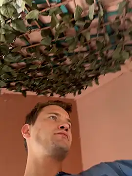 Snapshot of Italy_sex_boy chatting on October 15, 12:16 pm Italy sex boy online show from October 15, 12:16 pm