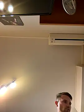 Snapshot of Italy_sex_boy chatting on November 26, 12:22 am Italy sex boy online show from November 26, 12:22 am