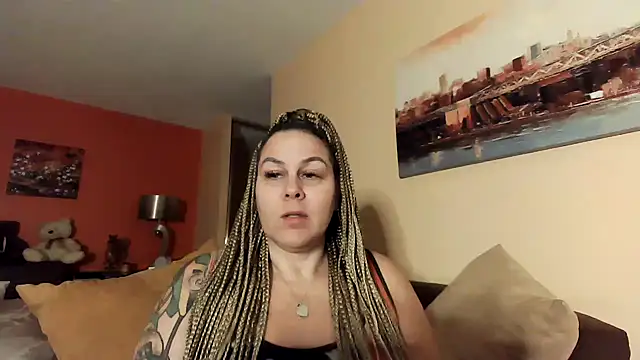 Snapshot of number1slut chatting on December 30, 4:42 am number1slut online show from December 30, 4:42 am