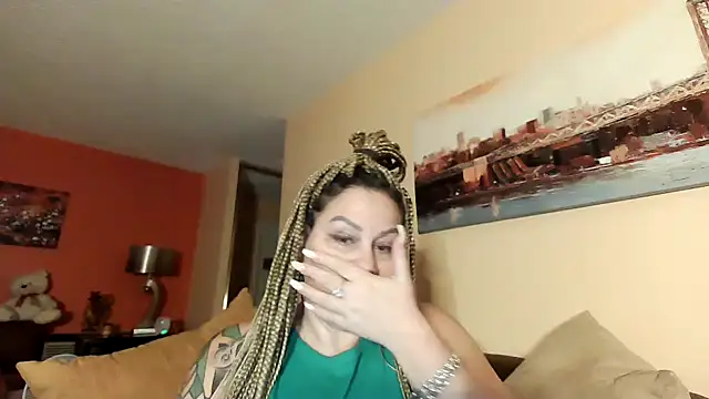 Snapshot of number1slut chatting on January 2, 4:20 am number1slut online show from January 2, 4:20 am