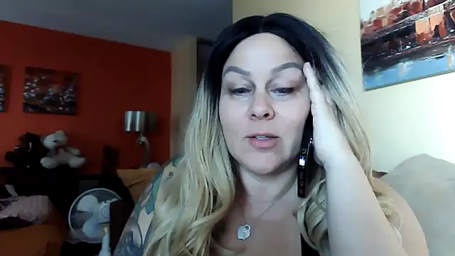 Snapshot of number1slut chatting on January 14, 8:37 pm number1slut online show from January 14, 8:37 pm