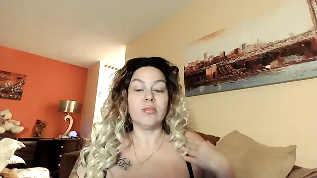 Snapshot of number1slut chatting on January 29, 1:16 am number1slut online show from January 29, 1:16 am