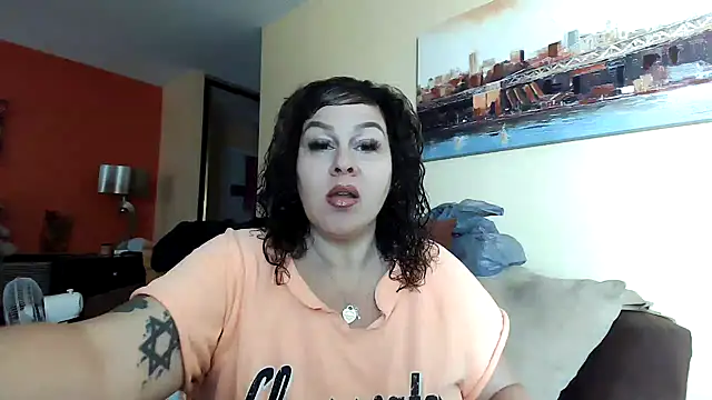 Snapshot of number1slut chatting on February 18, 4:37 pm number1slut online show from February 18, 4:37 pm