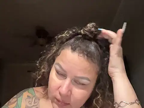 Snapshot of number1slut chatting on October 22, 11:54 am number1slut online show from October 22, 11:54 am