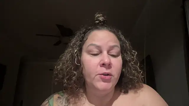 Snapshot of number1slut chatting on November 18, 12:20 pm number1slut online show from November 18, 12:20 pm