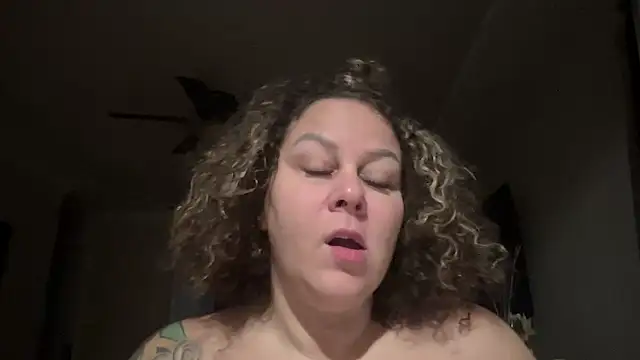 Snapshot of number1slut chatting on November 21, 12:48 pm number1slut online show from November 21, 12:48 pm