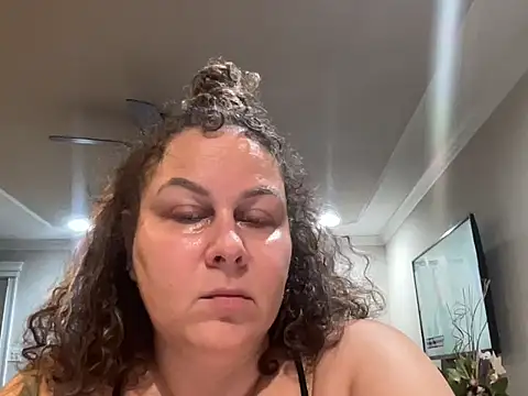 Snapshot of number1slut chatting on November 23, 2:55 am number1slut online show from November 23, 2:55 am