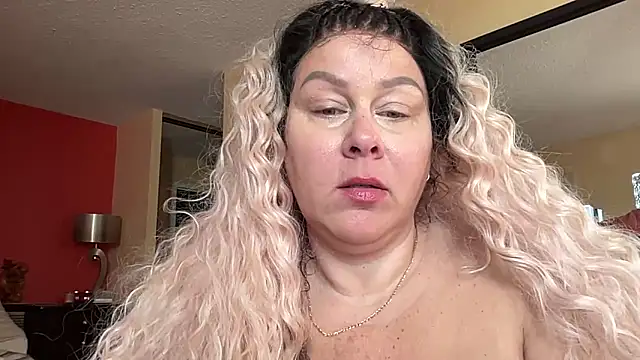 Snapshot of number1slut chatting on May 26, 12:34 pm number1slut online show from May 26, 12:34 pm