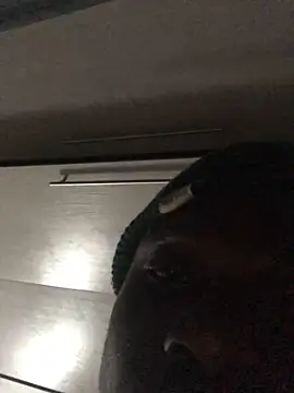 cuminsidebby online show from October 31, 6:53 pm