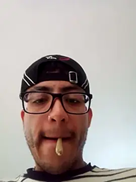 Jaleale33 online show from November 26, 4:08 pm