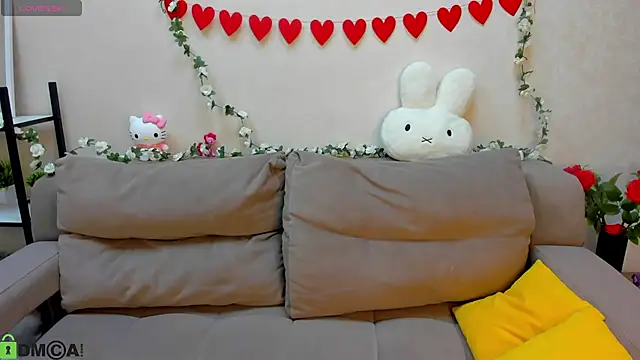 Lori Blossom online show from February 26, 9:19 am