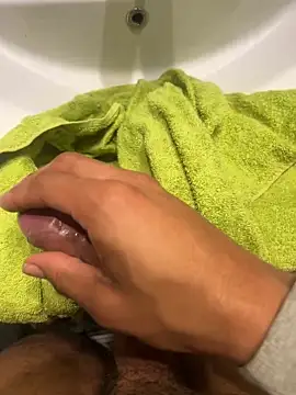 Snapshot of youyou933 chatting on November 9, 9:02 pm youyou933 online show from November 9, 9:02 pm