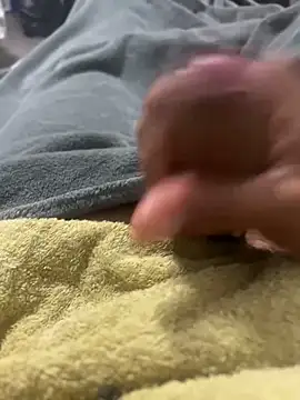 Snapshot of youyou933 chatting on February 24, 10:52 pm youyou933 online show from February 24, 10:52 pm