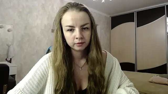 Snapshot of Lio_noy chatting on February 9, 8:35 pm Lio noy online show from February 9, 8:35 pm