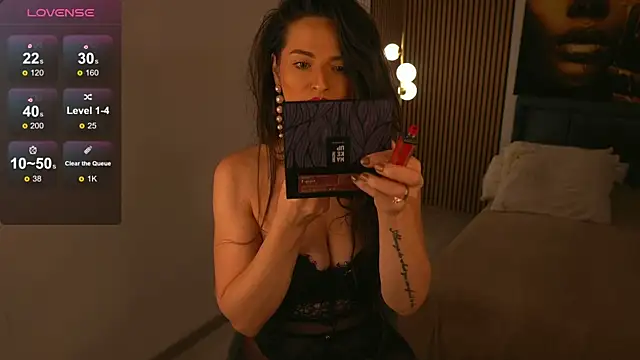 Snapshot of BarbaraXoXoX chatting on November 18, 5:34 am BarbaraXoXoX online show from November 18, 5:34 am