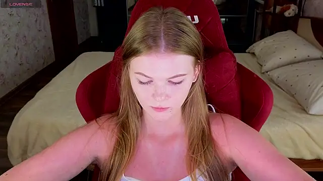 Jenny Skinner20 online show from June 27, 7:30 pm