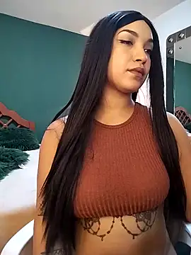 FallsForHerSmile online show from March 11, 2:56 pm