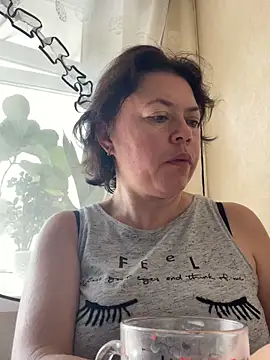 Snapshot of Kiravix chatting on September 9, 7:08 am Kiravix online show from September 9, 7:08 am