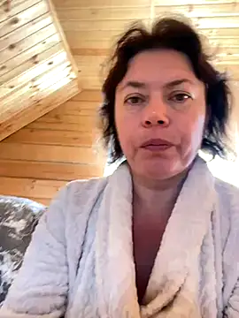 Snapshot of Kiravix chatting on September 15, 6:13 am Kiravix online show from September 15, 6:13 am