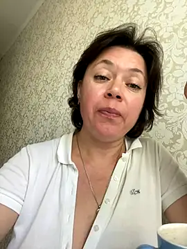 Snapshot of Kiravix chatting on September 30, 11:26 am Kiravix online show from September 30, 11:26 am