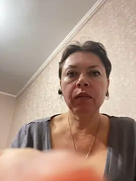 Snapshot of Kiravix chatting on October 30, 6:19 pm Kiravix online show from October 30, 6:19 pm