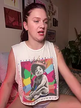 Snapshot of zarialove chatting on September 18, 12:23 am zarialove online show from September 18, 12:23 am