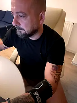 DavidMaros online show from September 19, 5:42 am