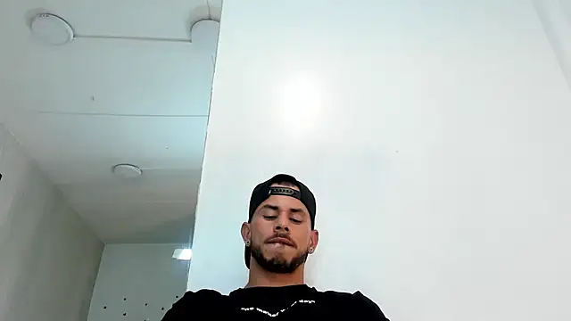 Snapshot of dylan_jacobx chatting on May 12, 4:04 pm dylan jacobx online show from May 12, 4:04 pm