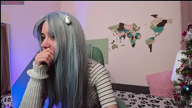 meomeee online show from December 14, 4:45 pm