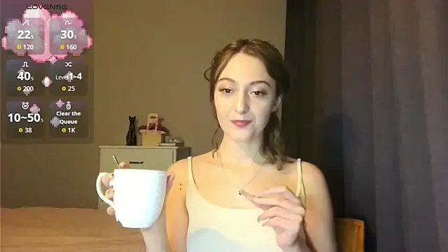 white liillyy online show from December 19, 11:01 pm