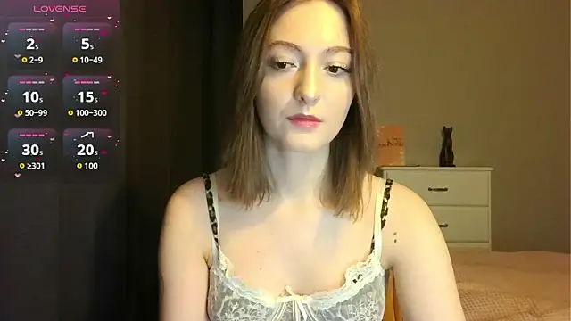 white liillyy online show from March 18, 10:13 pm