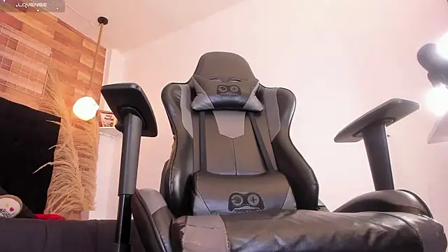 Emily brown04 online show from December 15, 11:14 am