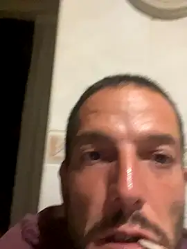 Snapshot of Guillermoperujo chatting on September 25, 11:41 pm Guillermoperujo online show from September 25, 11:41 pm