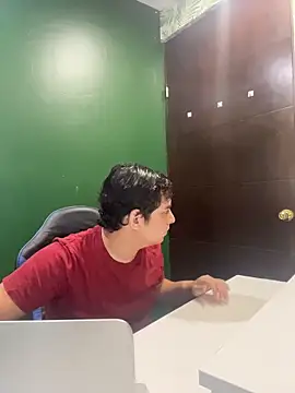 Snapshot of Thiagoforyou chatting on November 17, 4:13 pm Thiagoforyou online show from November 17, 4:13 pm