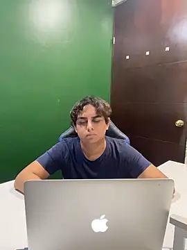 Snapshot of Thiagoforyou chatting on November 21, 4:44 am Thiagoforyou online show from November 21, 4:44 am