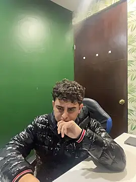 Snapshot of Thiagoforyou chatting on November 29, 5:10 am Thiagoforyou online show from November 29, 5:10 am