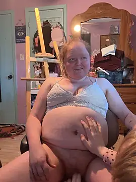 KadiSparkle online show from March 25, 7:20 pm