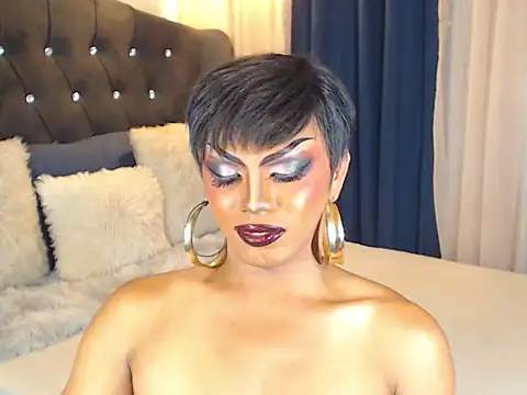 SmokingDomDiva online show from October 28, 5:33 am