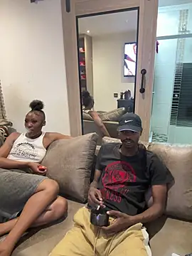 Snapshot of AllDayBbC chatting on September 19, 4:40 pm AllDayBbC online show from September 19, 4:40 pm