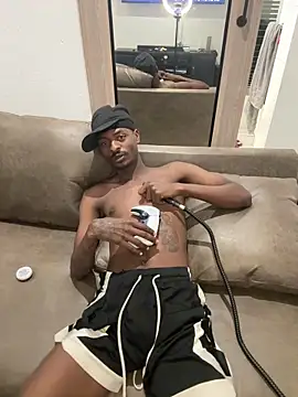 Snapshot of AllDayBbC chatting on October 2, 3:19 pm AllDayBbC online show from October 2, 3:19 pm