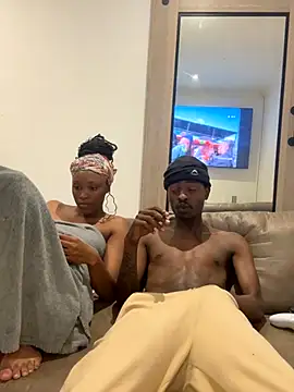 Snapshot of AllDayBbC chatting on October 17, 11:29 pm AllDayBbC online show from October 17, 11:29 pm