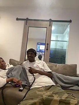 Snapshot of AllDayBbC chatting on October 18, 2:51 pm AllDayBbC online show from October 18, 2:51 pm